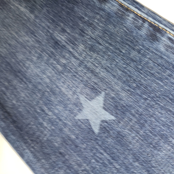 Cabi Star-Patterned Dark Wash Jeans With Fringed Hem LIKE NEW! - Picture 5 of 9